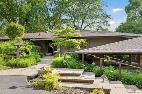 9977 Arcola Ct N, Stillwater, MN 55082