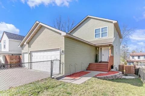 21 Winona St W, Saint Paul, MN 55107