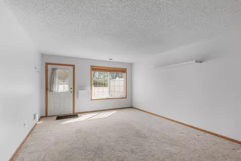 15753 Fjord Ave #143, Apple Valley, MN 55124