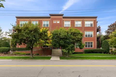 1071 Cleveland Ave S #301, Saint Paul, MN 55116