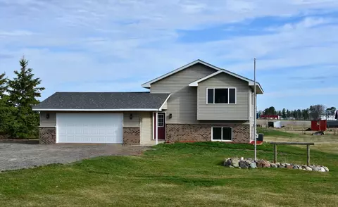 7066 149th St, Milaca, MN 56353