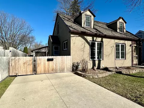 Exterior - 809 5th St SE, Willmar, MN 56201 photo 9 of 10