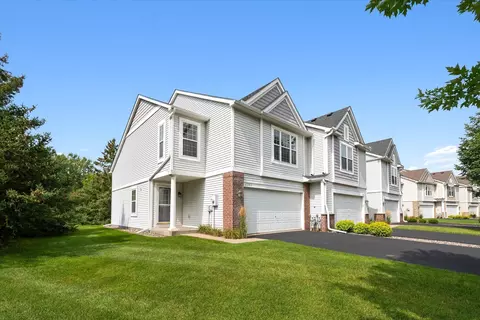 2202 Woodcrest Dr, Woodbury, MN 55129