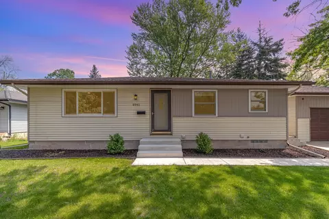 8941 Bryant Ave S, Bloomington, MN 55420