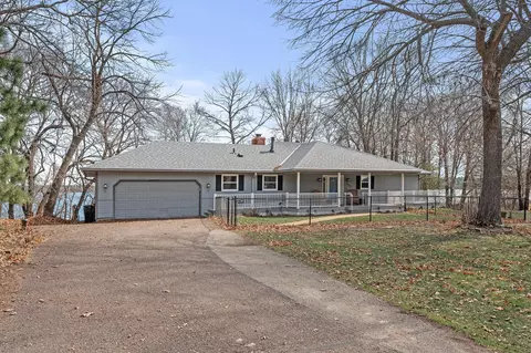 6201 S Linwood Dr NE, Wyoming, MN 55092