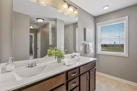 15245 Eagle Bay Way, Apple Valley, MN 55124 photo 19