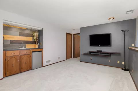 Bedroom - 2120 Cliffview Dr, Eagan, MN 55122 photo 7 of 10