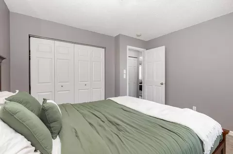 Bedroom - 2120 Cliffview Dr, Eagan, MN 55122 photo 3 of 10