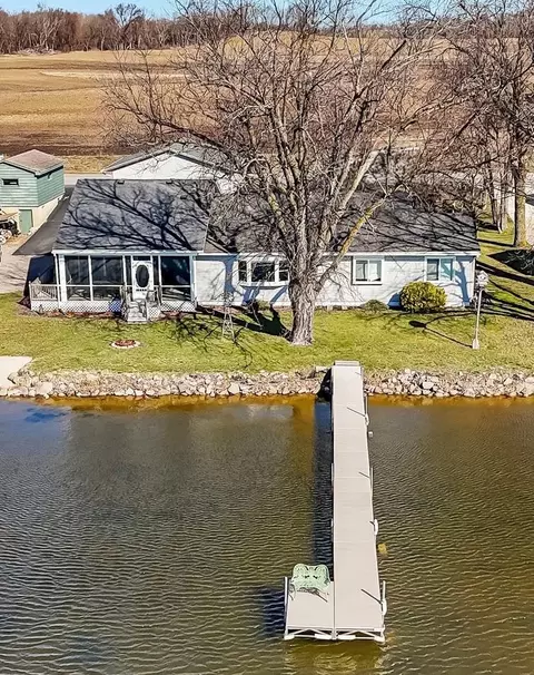 1311 N Shore Dr, Waverly, MN 55390