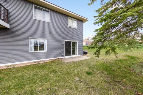 2077 N Park Dr #2, Saint Paul, MN 55119