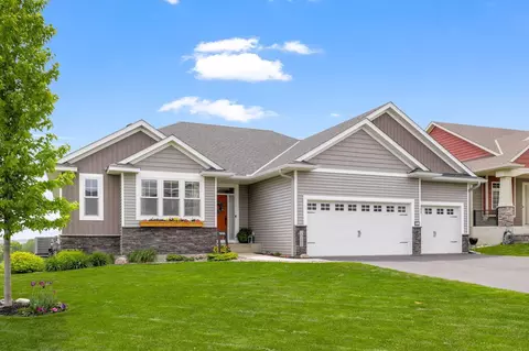 20149 Harvest Dr, Lakeville, MN 55044