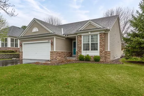10845 Thone Rd, Woodbury, MN 55129