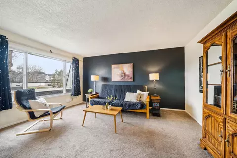 3754 Conroy Trl, Inver Grove Heights, MN 55076