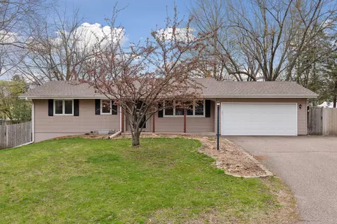 5044 Crown St, Minnetonka, MN 55345