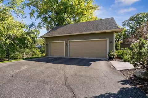 Exterior - 4152 Cashell Gln, Eagan, MN 55122 photo 10 of 12