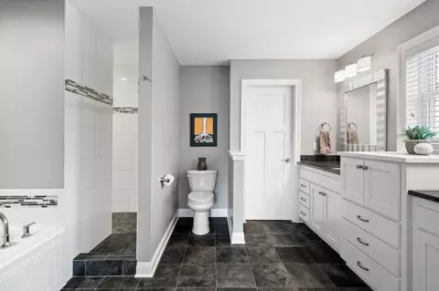 Bath - 706 Kalea Ct, Hanover, MN 55341 photo 3 of 5