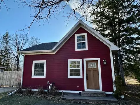 603 9th Ave SE, Roseau, MN 56751