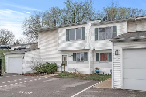 607 E Portland Dr, Burnsville, MN 55337
