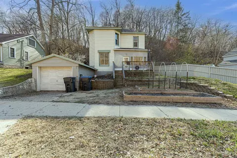 419 Glenwood Ave, Mankato, MN 56001