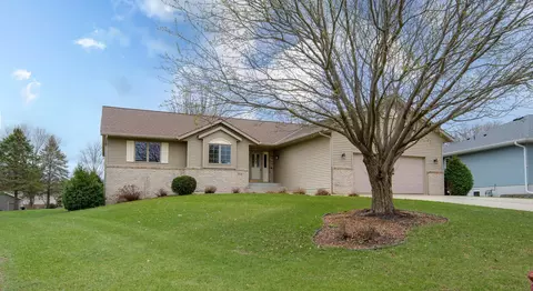 124 7th St NE, Melrose, MN 56352