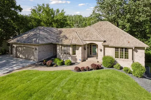 6945 Edgebrook Pl, Eden Prairie, MN 55346