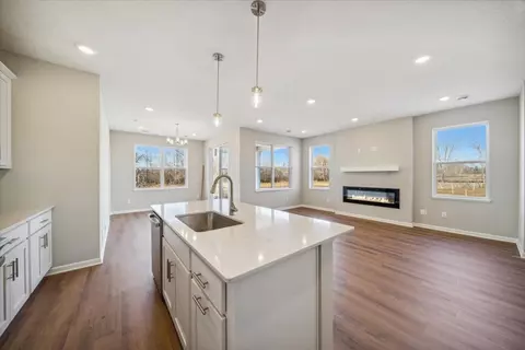 15640 Goodview Trl N, Hugo, MN 55038