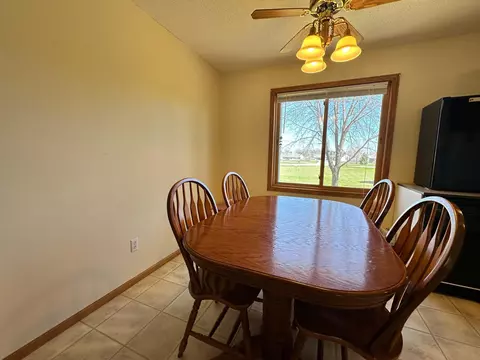 513 25th St SE, Willmar, MN 56201 photo 9