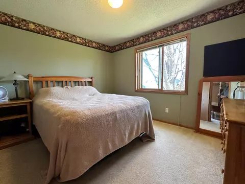 513 25th St SE, Willmar, MN 56201 photo 13