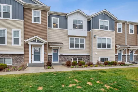 6993 Huckleberry Dr, Minnetrista, MN 55331