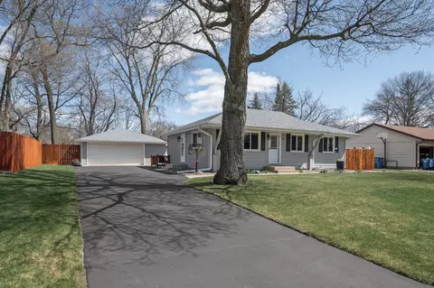260 Twilite Ter, Circle Pines, MN 55014