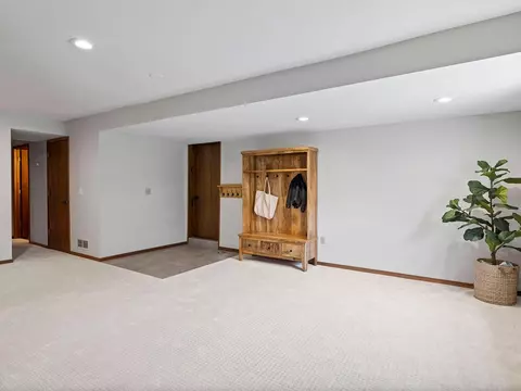 Bedroom - 19670 Hillside St, Deephaven, MN 55331 photo 7 of 8