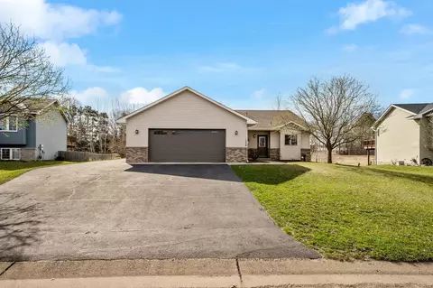 1504 Cedar Dr S, Cambridge, MN 55008