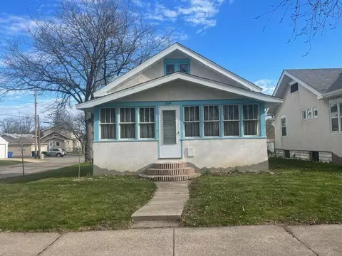 1039 Englewood Ave, Saint Paul, MN 55104