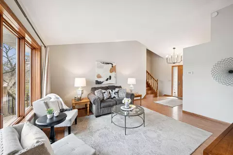 4621 Manor Dr, Eagan, MN 55123 photo 13
