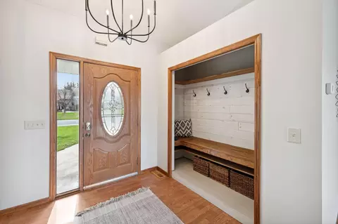 4621 Manor Dr, Eagan, MN 55123 photo 10