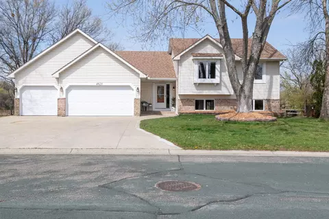 4621 Manor Dr, Eagan, MN 55123 photo 6