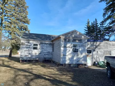 724 Terry Ave, Larimore, ND 58251 photo 3