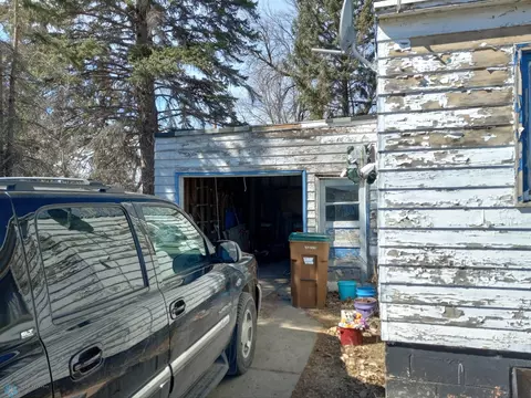 724 Terry Ave, Larimore, ND 58251 photo 7