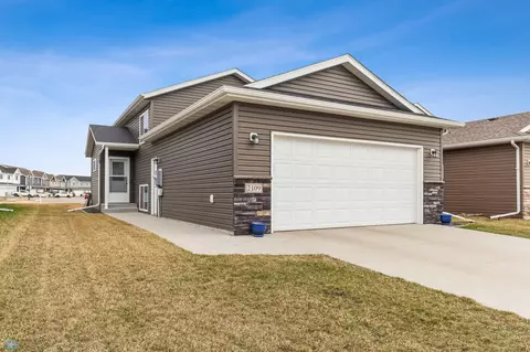 2109 10th St W, West Fargo, ND 58078