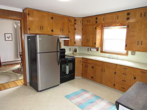 Kitchen - 155 2nd Ave SE, Harmony, MN 55939 photo 2 of 2