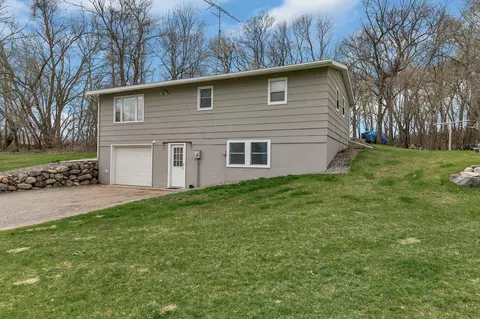 18181 Raymond Ave, Richmond, MN 56368