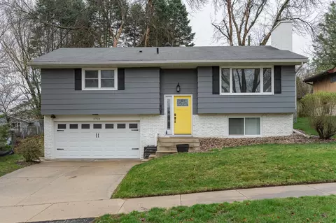 2710 5th Ave NW, Rochester, MN 55901
