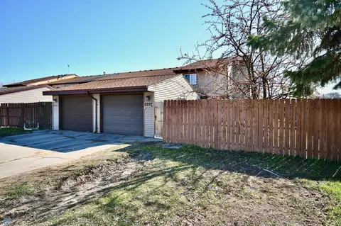 2227 32nd Ave S, Fargo, ND 58103