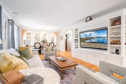 Living - 112 3rd St, Excelsior, MN 55331 photo 2 of 6