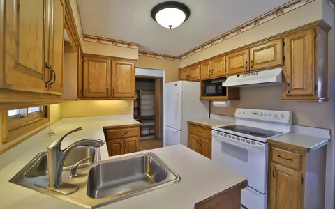 12908 1st St, Baxter, MN 56425 photo 4