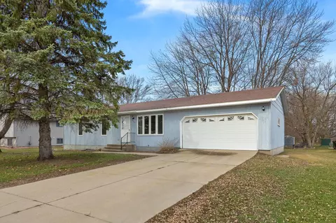 1000 4th Ave S, Buffalo, MN 55313