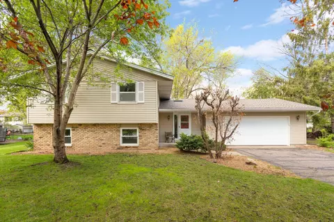 11201 Oregon Ave N, Champlin, MN 55316