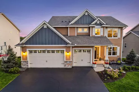 8963 Lakeside Dr, Victoria, MN 55386