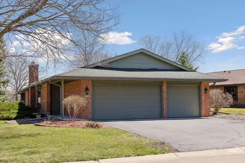 240 Inland Ln N, Plymouth, MN 55447
