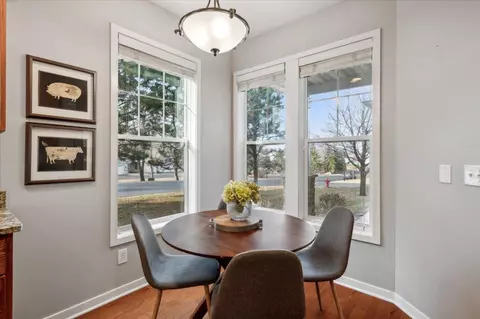 Dining - 3551 Lemieux Cir, Eagan, MN 55122 photo 4 of 4
